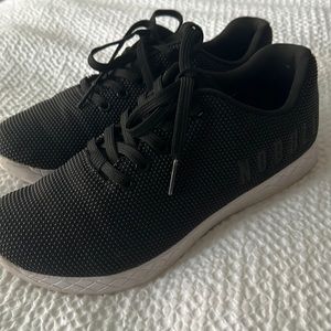 NOBULL BLACK WHITE TRAINER (WOMEN'S) - 9.5